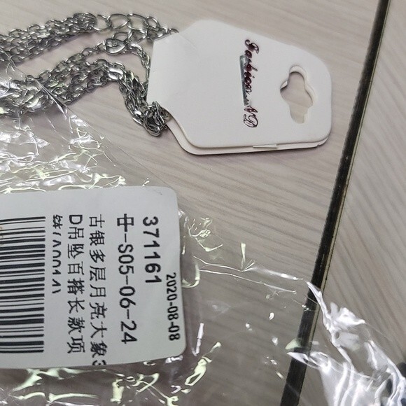 Rurah Ancient Silver Multi-layer Moon Elephant 3D Pendant necklace - Picture 3 of 3